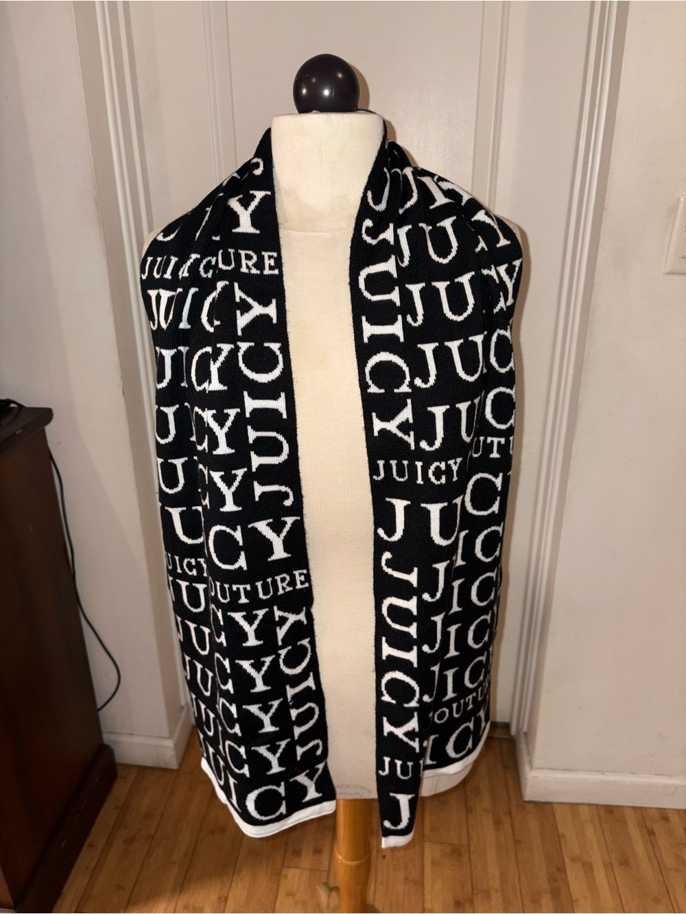Juicy Couture Black and White Logo Knit Scarf